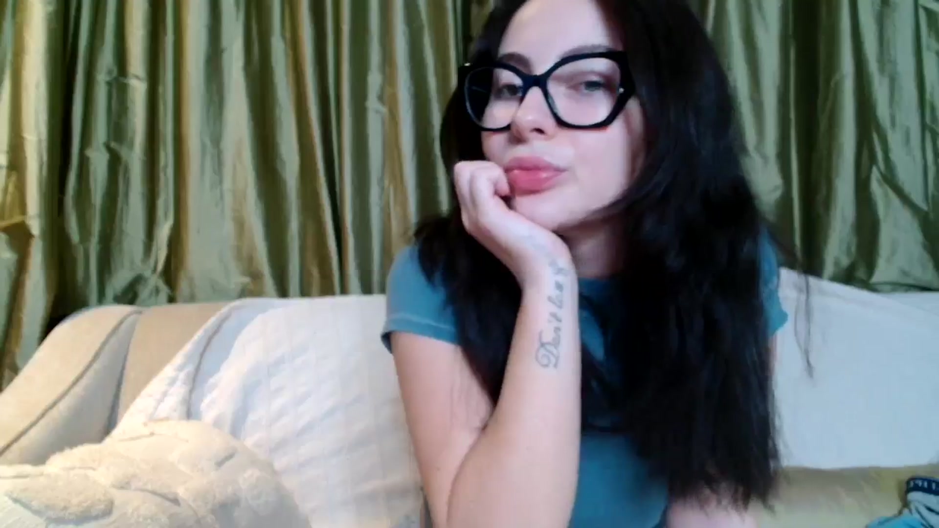 Gallery image thumbnail from CherryCake's myfreecams stream on, 01/14/2025, 19:36 image 6 of 20