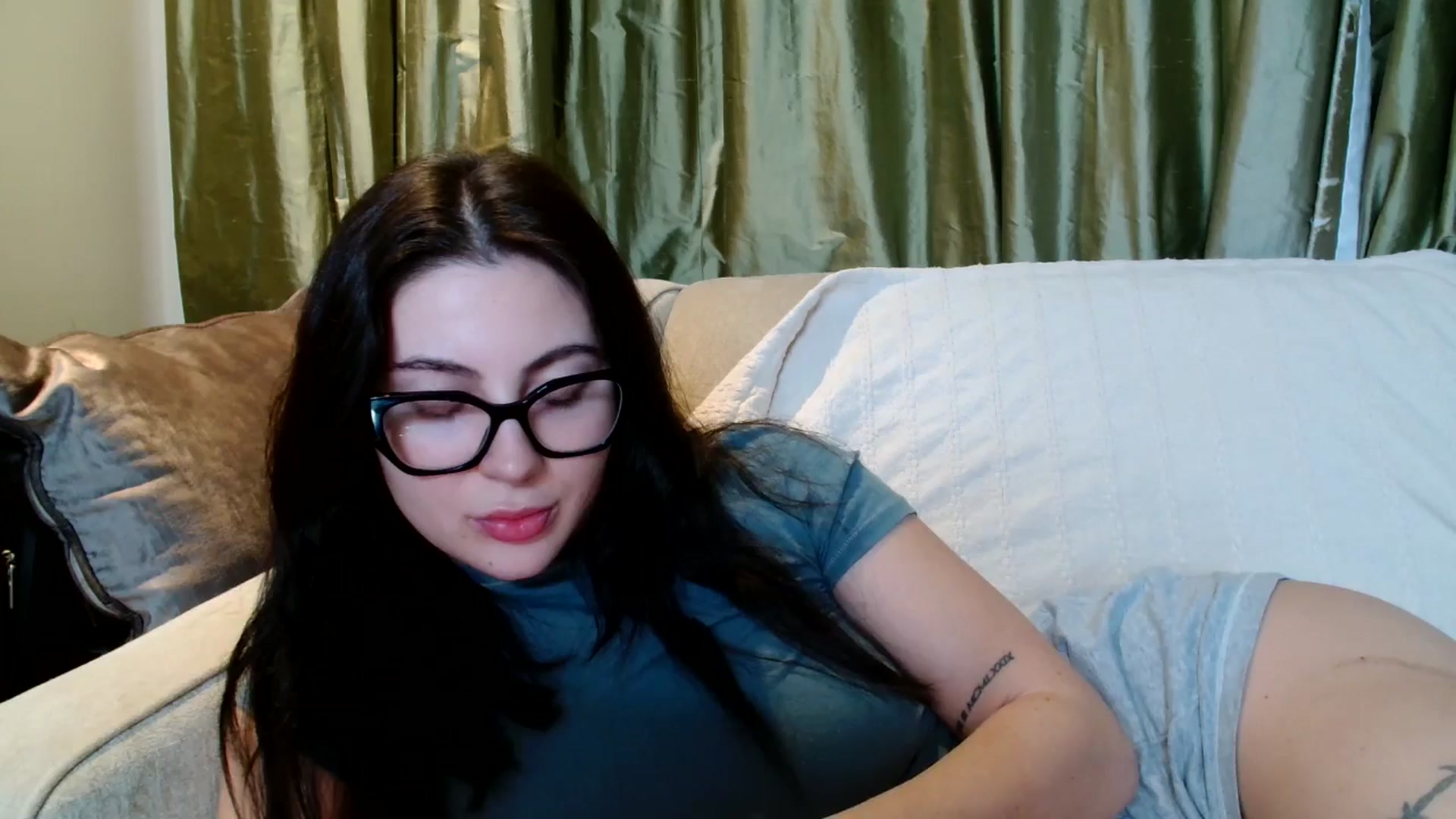 Gallery image thumbnail from CherryCake's myfreecams stream on, 01/14/2025, 19:36 image 19 of 20
