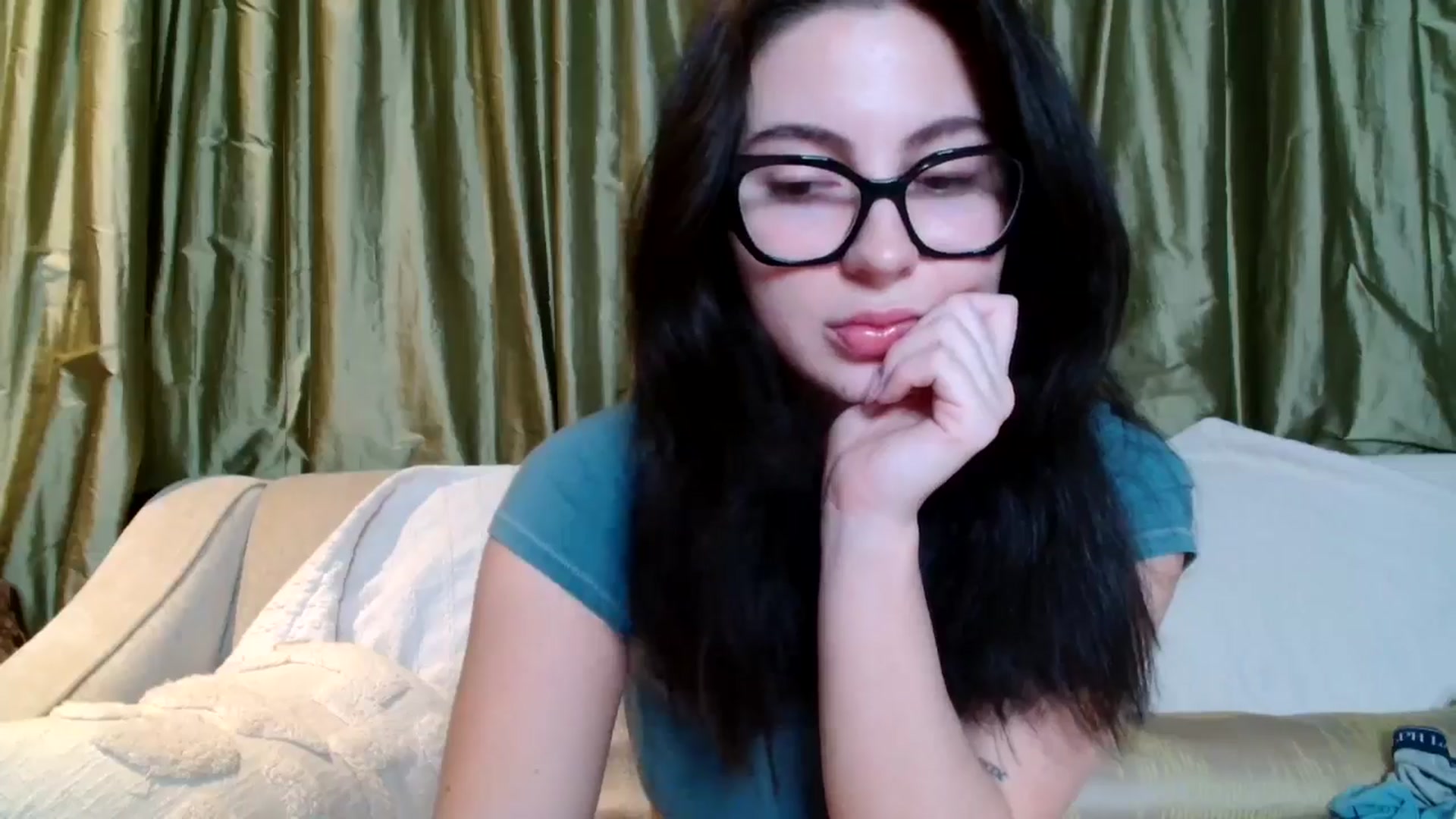 Gallery image thumbnail from CherryCake's myfreecams stream on, 01/14/2025, 19:36 image 16 of 20
