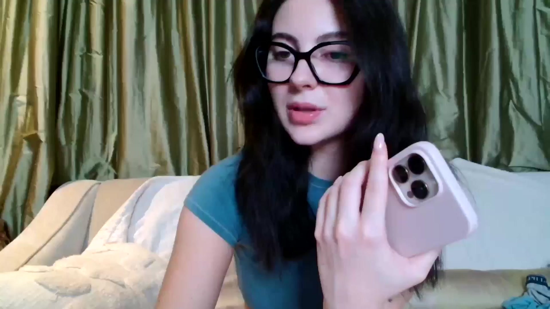 Gallery image thumbnail from CherryCake's myfreecams stream on, 01/14/2025, 19:36 image 15 of 20
