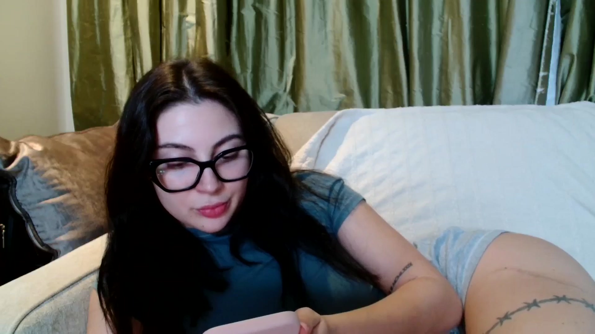 Gallery image thumbnail from CherryCake's myfreecams stream on, 01/14/2025, 19:36 image 18 of 20
