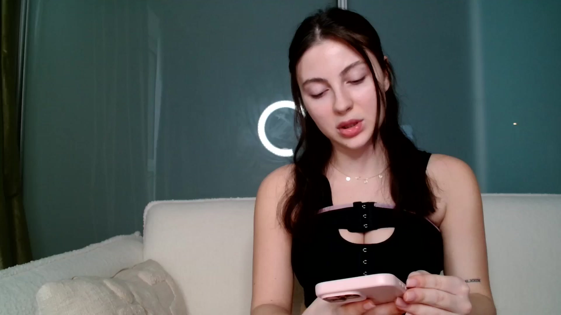 Gallery image thumbnail from CherryCake's myfreecams stream on, 03/23/2025, 16:38 image 5 of 20