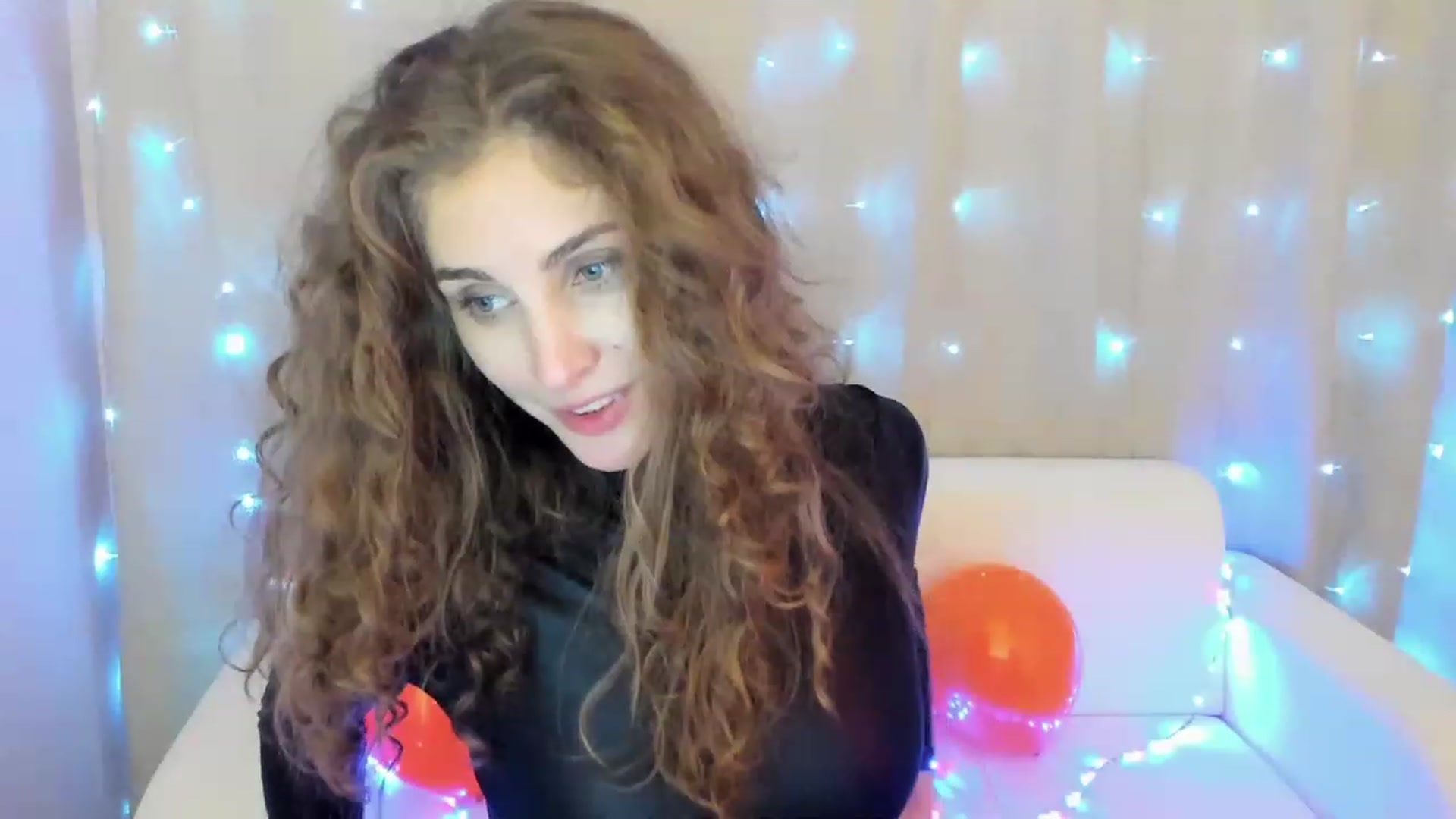 Gallery image thumbnail from CherryChristy's myfreecams stream on, 12/26/2022, 24:02 image 8 of 20