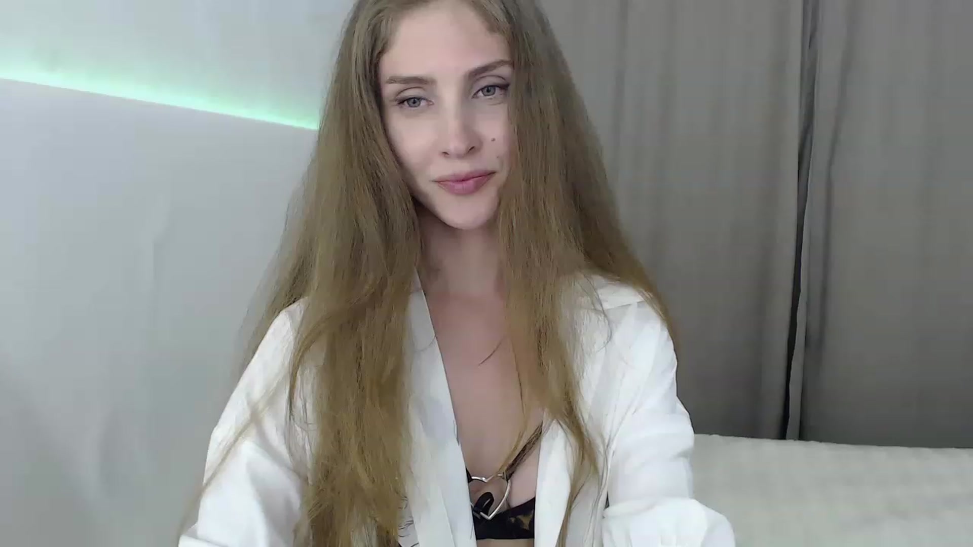 Gallery image thumbnail from CherryChristy's myfreecams stream on, 06/13/2023, 24:59 image 5 of 20