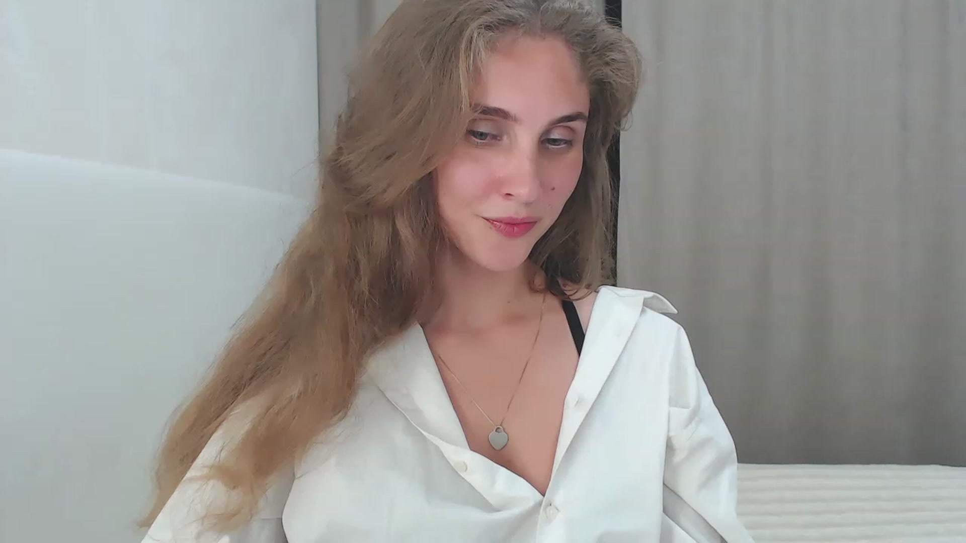Gallery image thumbnail from CherryChristy's myfreecams stream on, 08/27/2023, 01:02 image 1 of 20