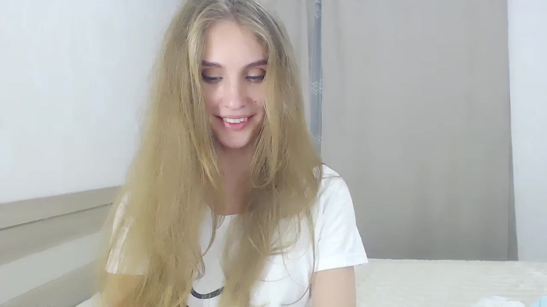 Gallery image thumbnail from CherryChristy's myfreecams stream on, 10/23/2023, 24:29 image 14 of 20