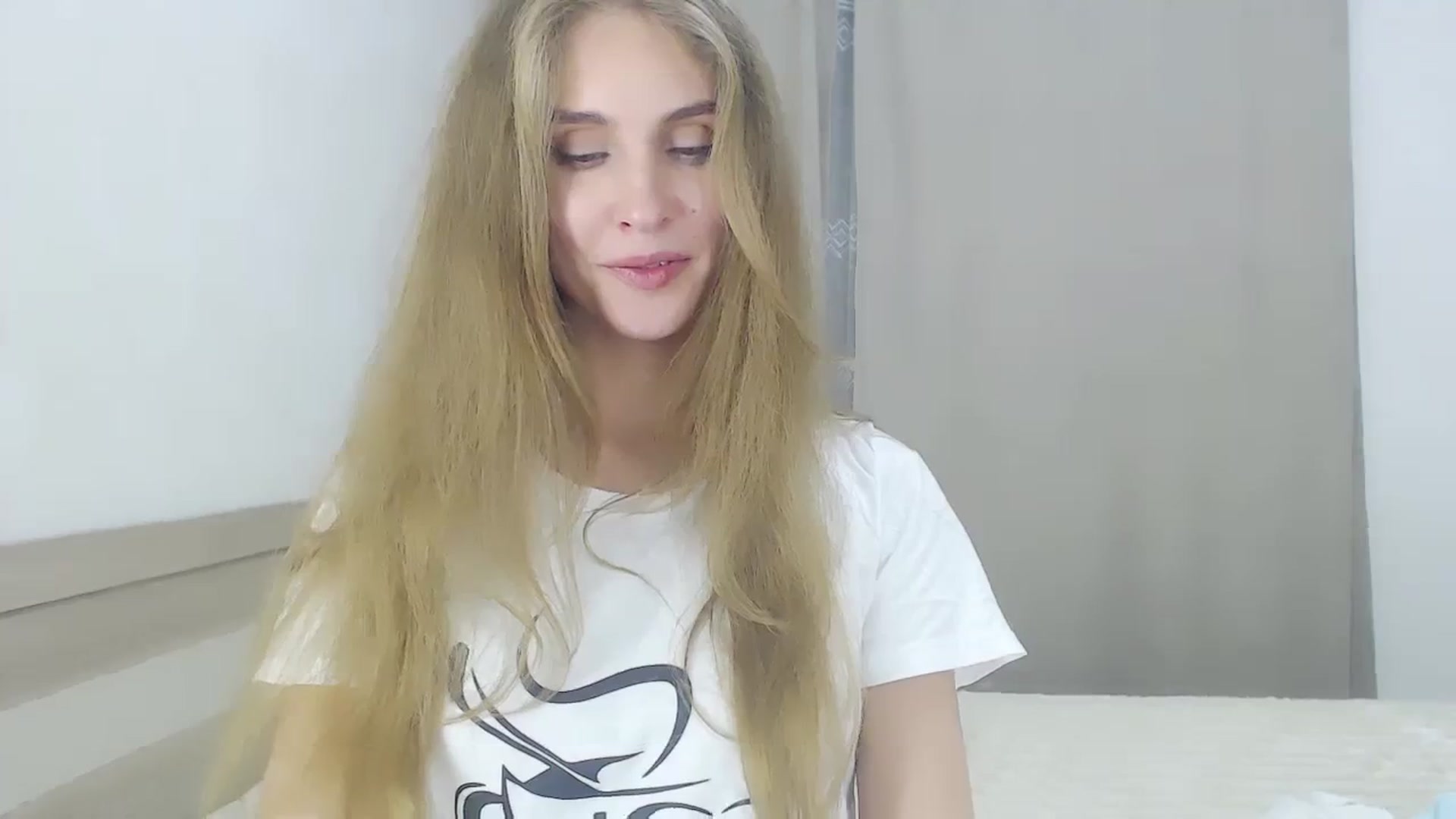 Gallery image thumbnail from CherryChristy's myfreecams stream on, 10/23/2023, 24:29 image 8 of 20