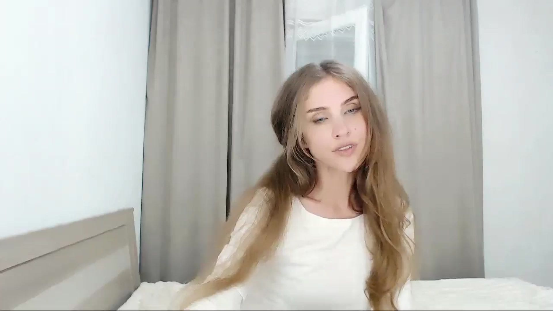 Gallery image thumbnail from CherryChristy's myfreecams stream on, 07/25/2024, 12:00 image 17 of 20