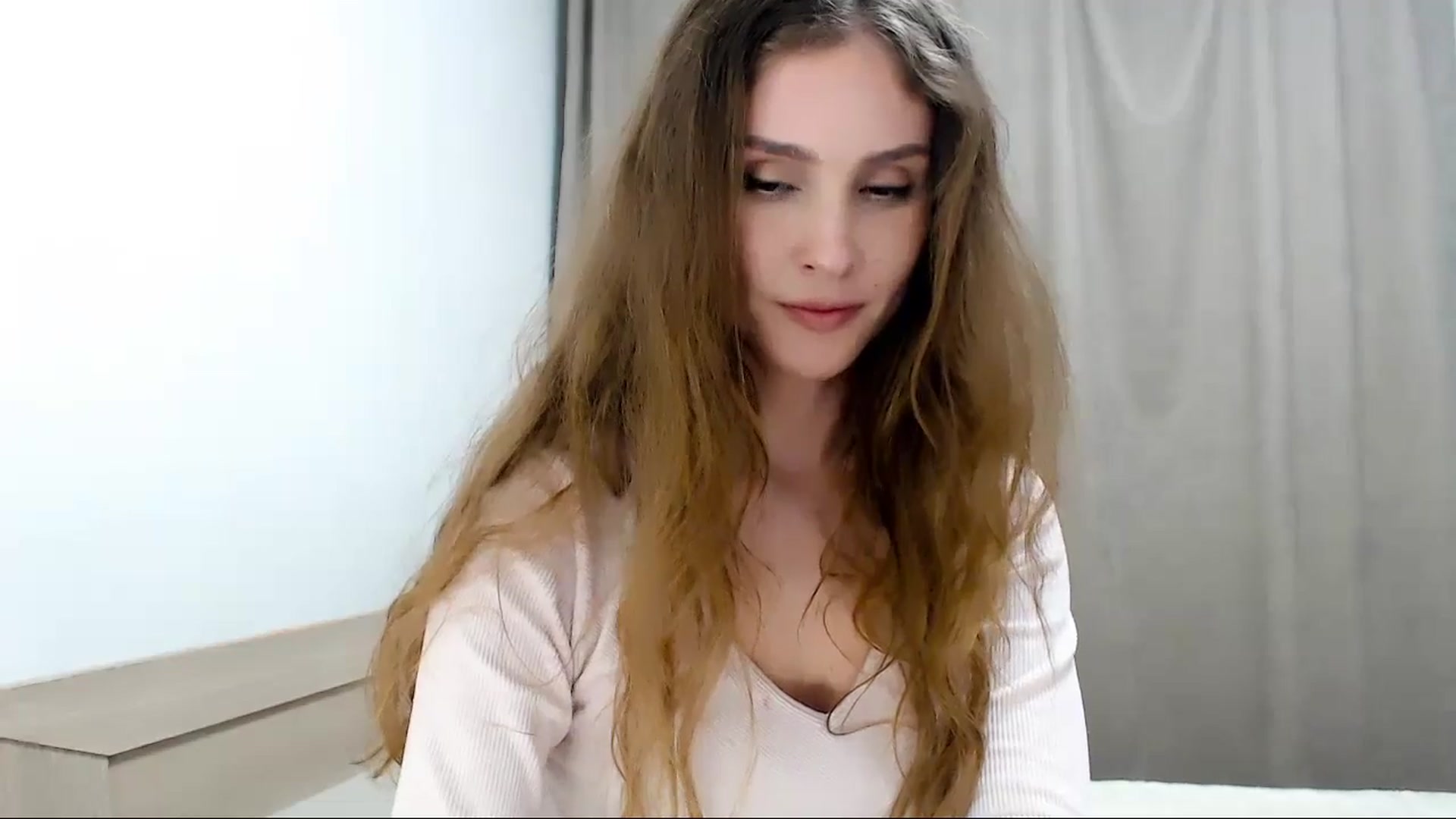 Gallery image thumbnail from CherryChristy's myfreecams stream on, 04/17/2025, 24:14 image 8 of 20