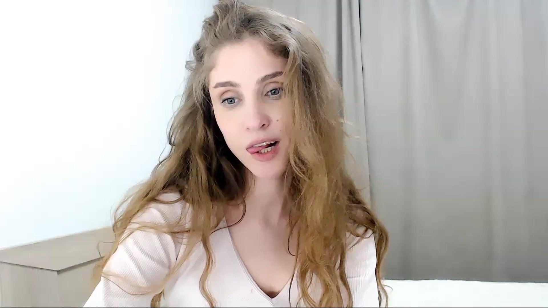 Gallery image thumbnail from CherryChristy's myfreecams stream on, 04/17/2025, 03:11 image 11 of 20