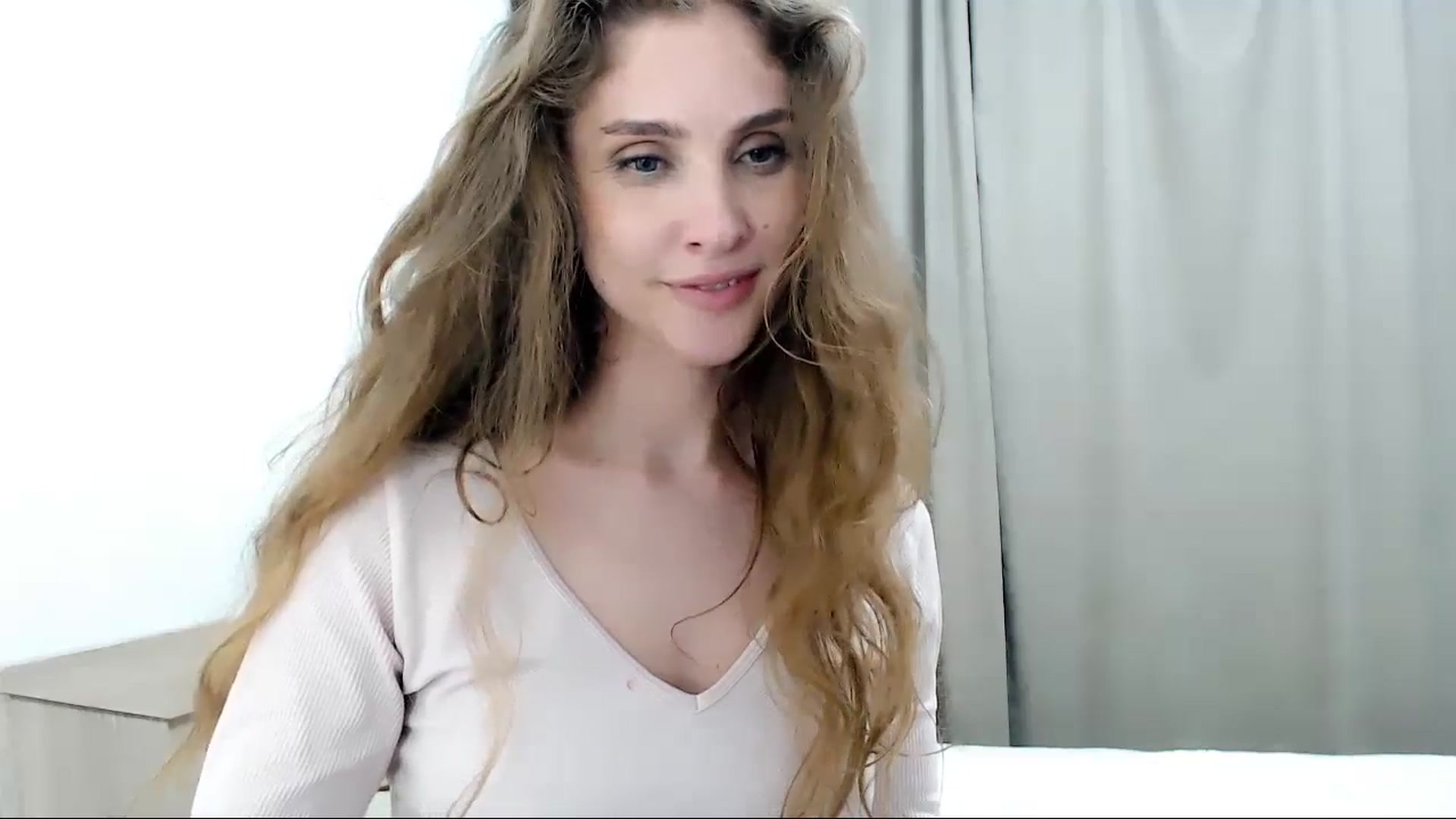 Gallery image thumbnail from CherryChristy's myfreecams stream on, 04/17/2025, 03:11 image 18 of 20