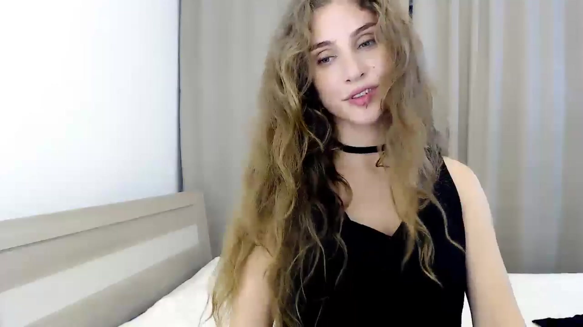 Gallery image thumbnail from CherryChristy's myfreecams stream on, 08/27/2025, 16:20 image 16 of 20