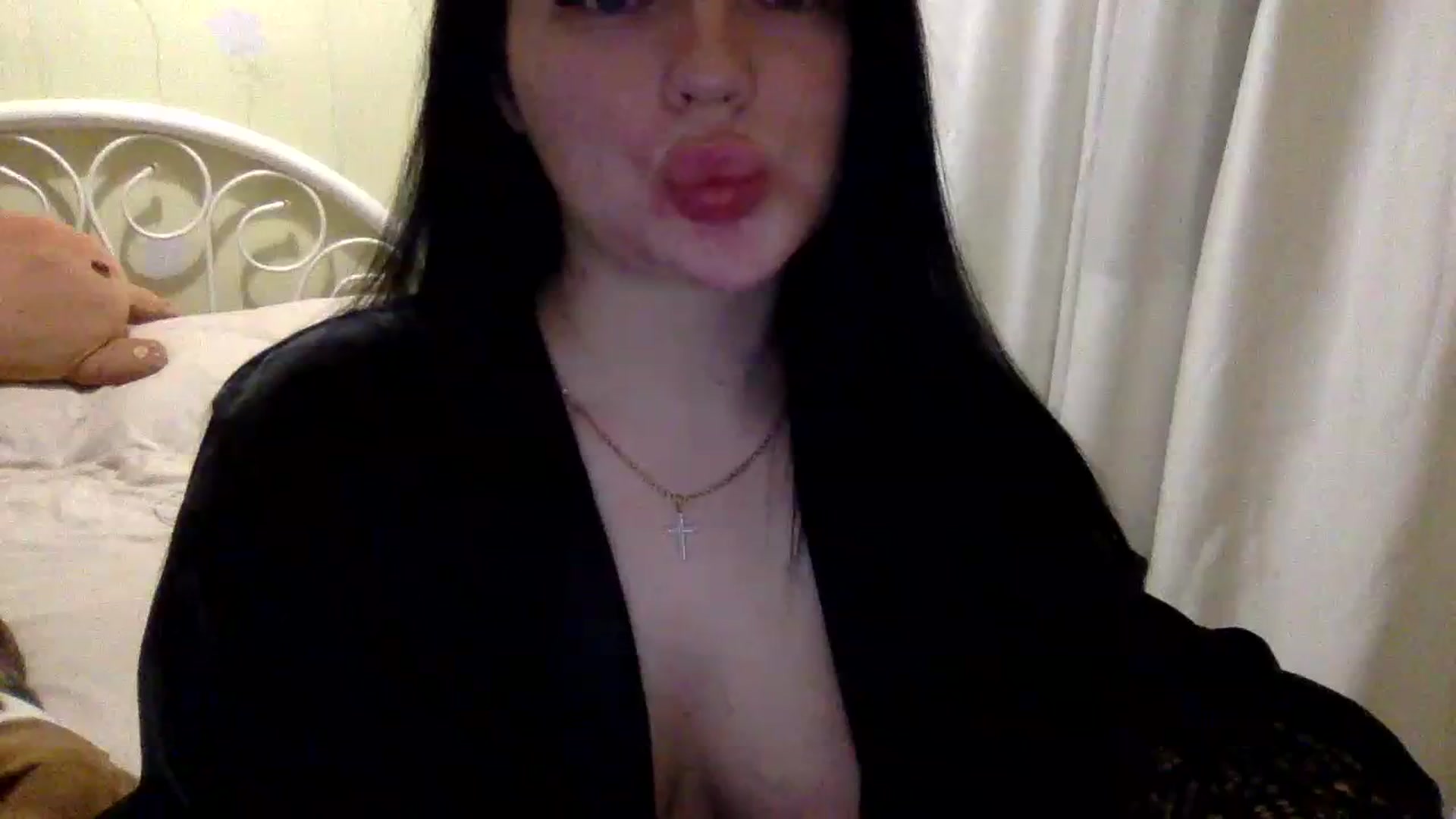 Gallery image thumbnail from CherryEvve's myfreecams stream on, 09/07/2023, 18:25 image 18 of 20