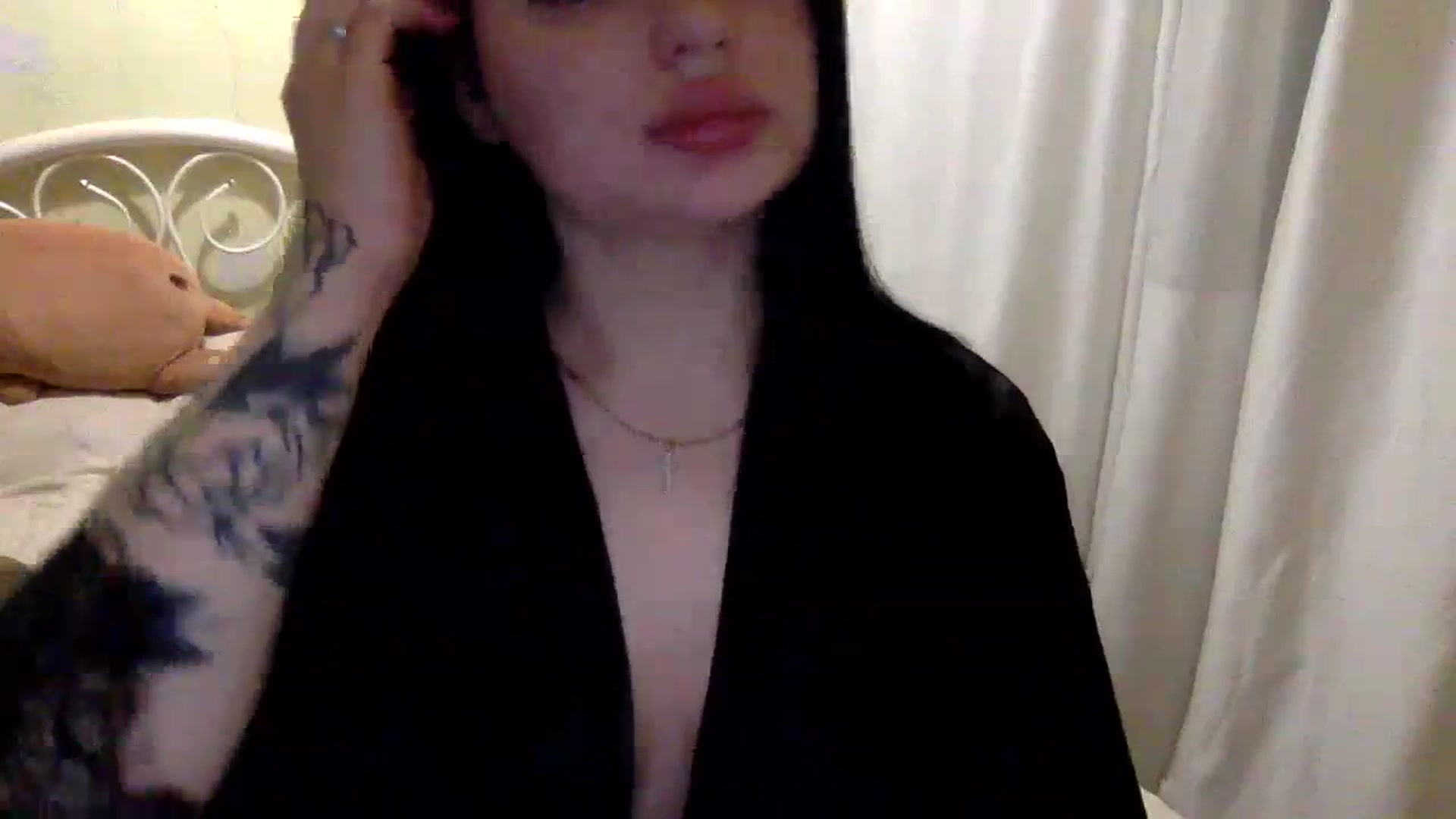 Gallery image thumbnail from CherryEvve's myfreecams stream on, 09/07/2023, 18:25 image 16 of 20