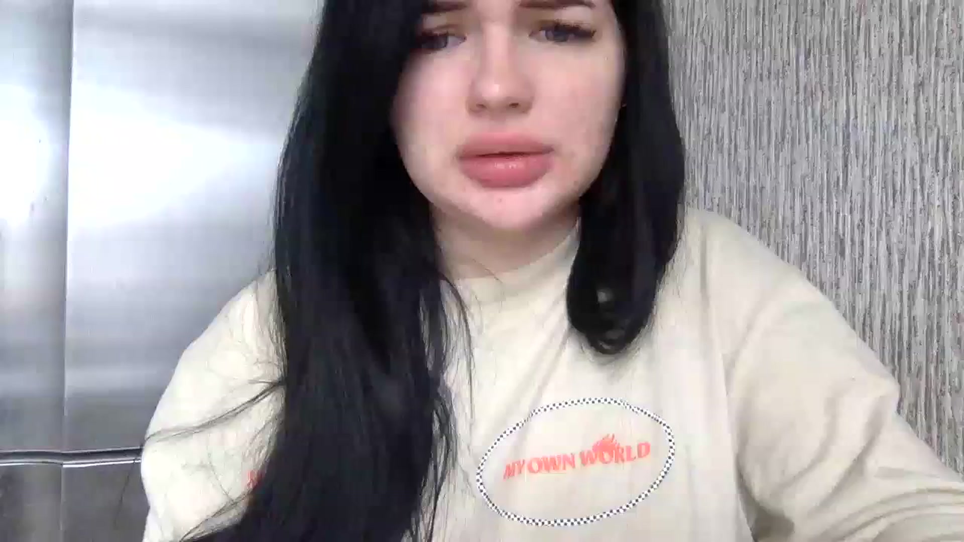 Gallery image thumbnail from CherryEvve's myfreecams stream on, 09/20/2023, 09:32 image 16 of 20