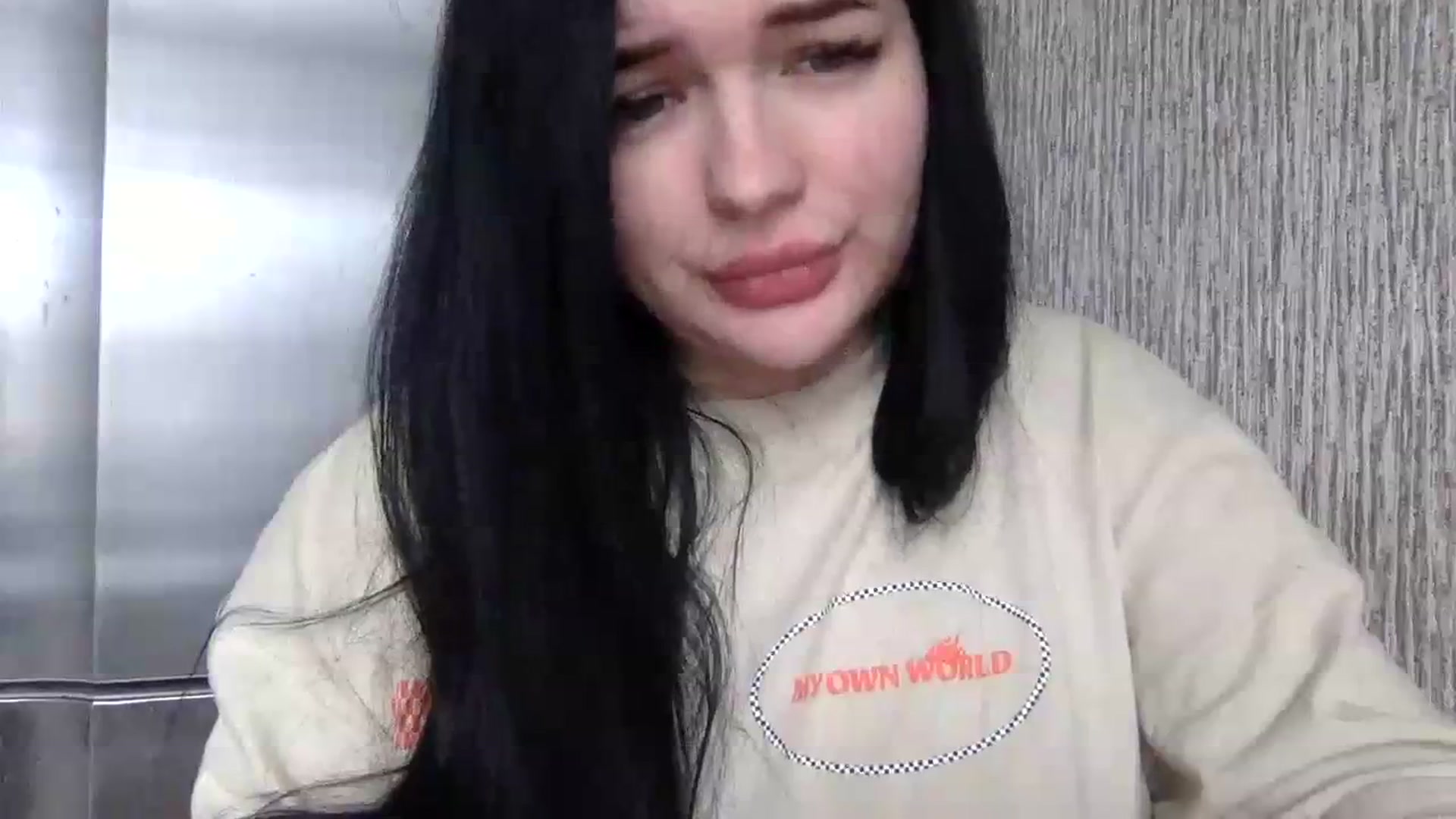 Gallery image thumbnail from CherryEvve's myfreecams stream on, 09/20/2023, 09:32 image 17 of 20