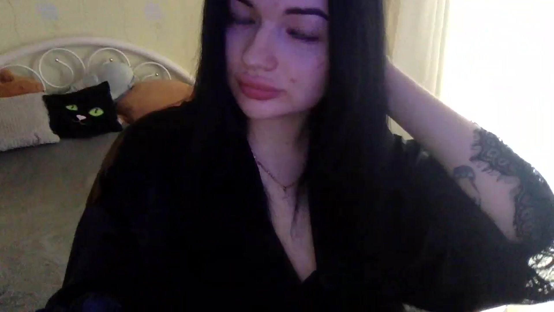Gallery image thumbnail from CherryEvve's myfreecams stream on, 10/04/2023, 09:42 image 5 of 20