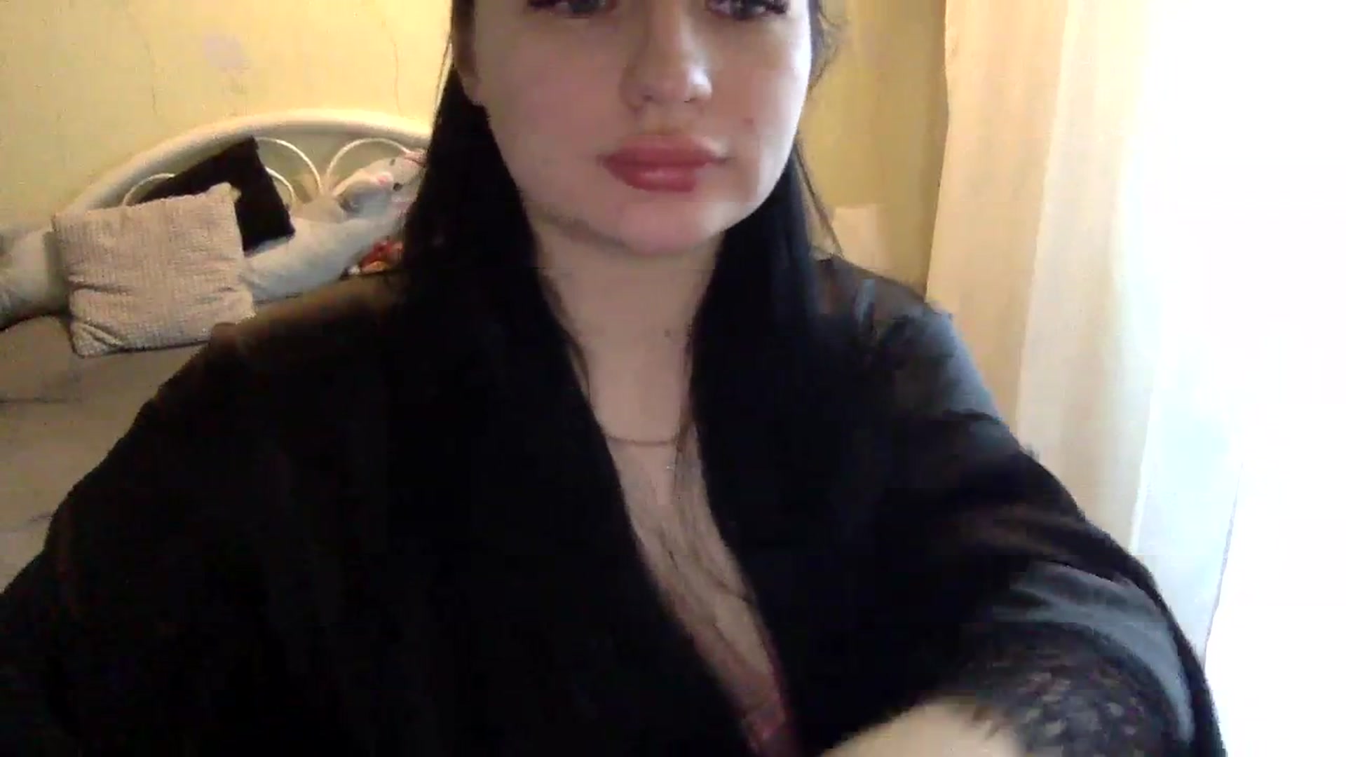 Gallery image thumbnail from CherryEvve's myfreecams stream on, 10/11/2023, 13:14 image 14 of 20