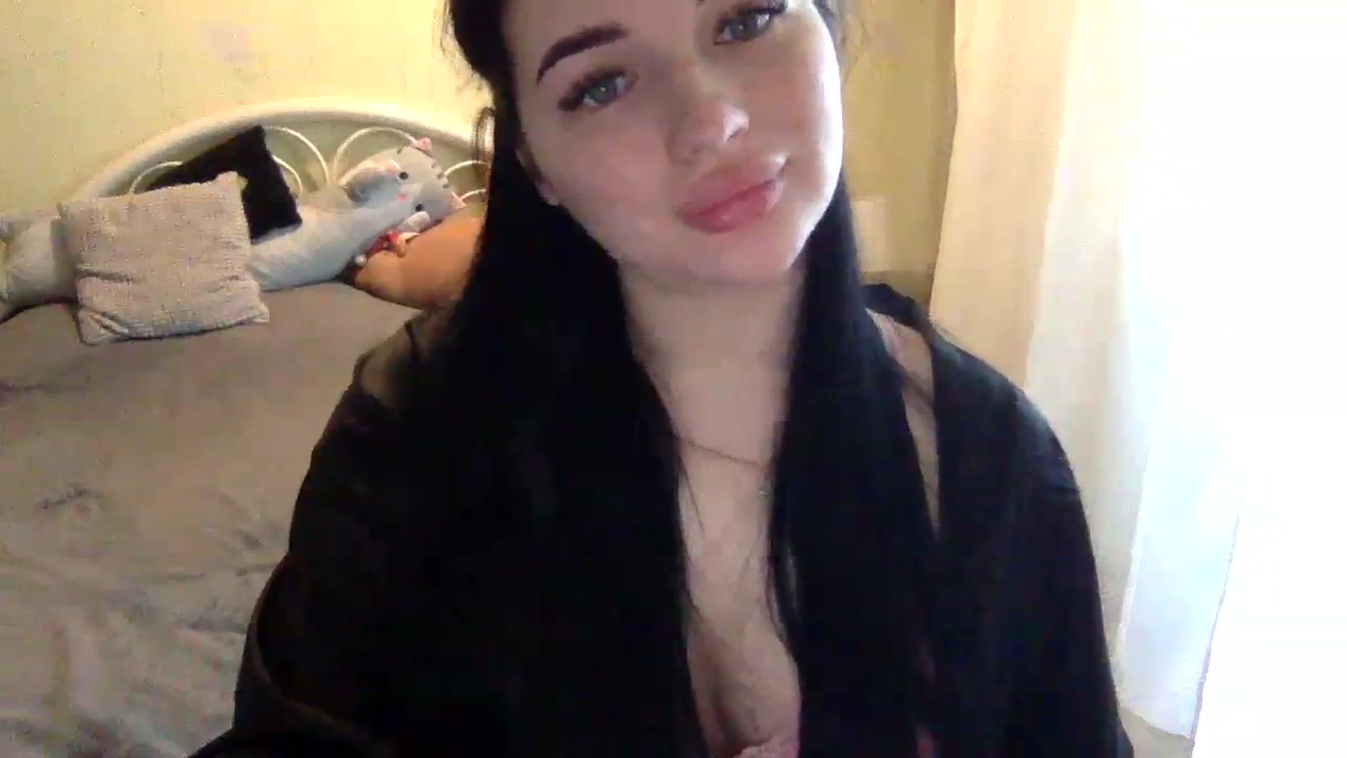 Gallery image thumbnail from CherryEvve's myfreecams stream on, 10/11/2023, 13:14 image 17 of 20
