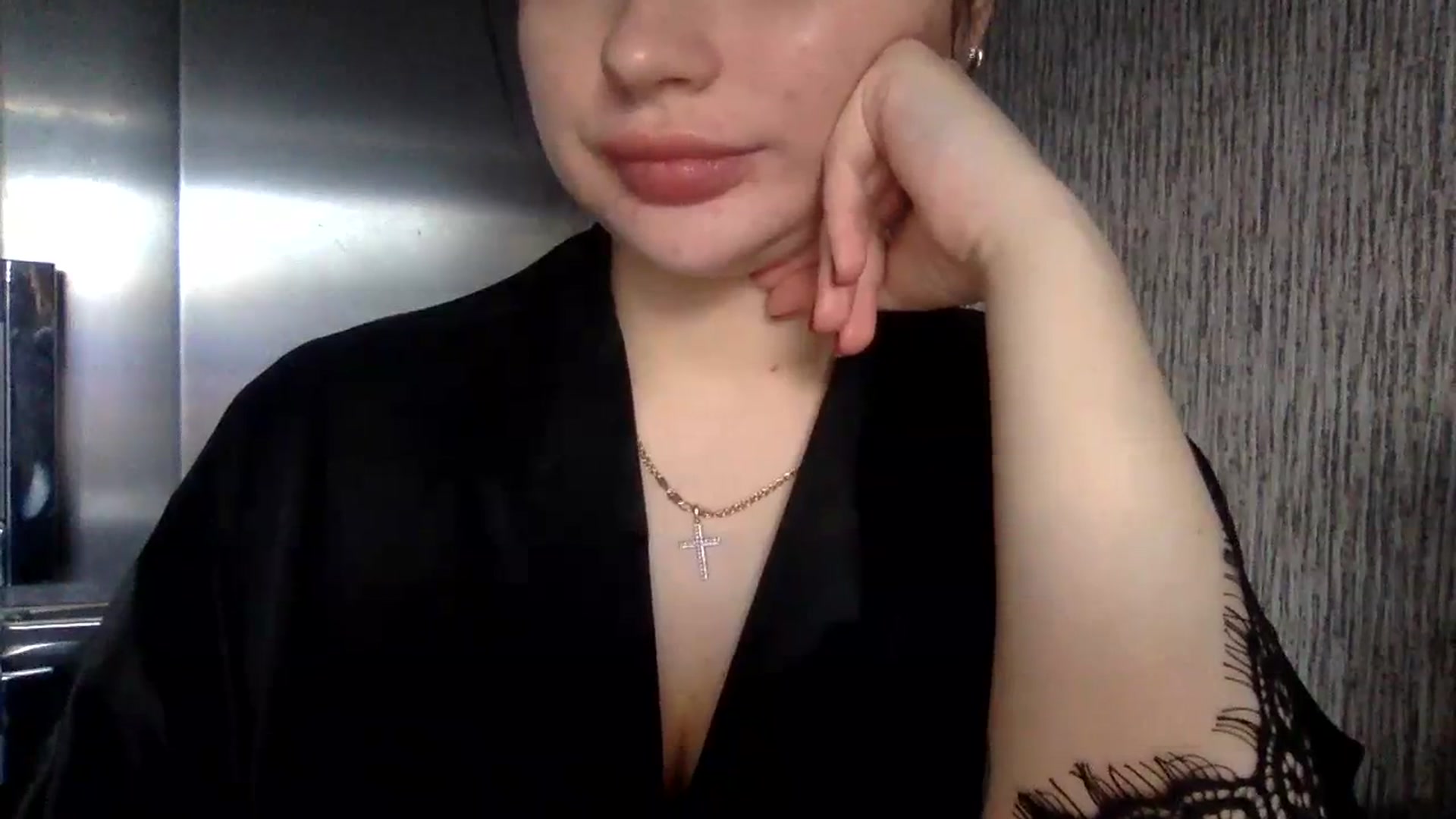 Gallery image thumbnail from CherryEvve's myfreecams stream on, 10/17/2023, 13:01 image 17 of 20