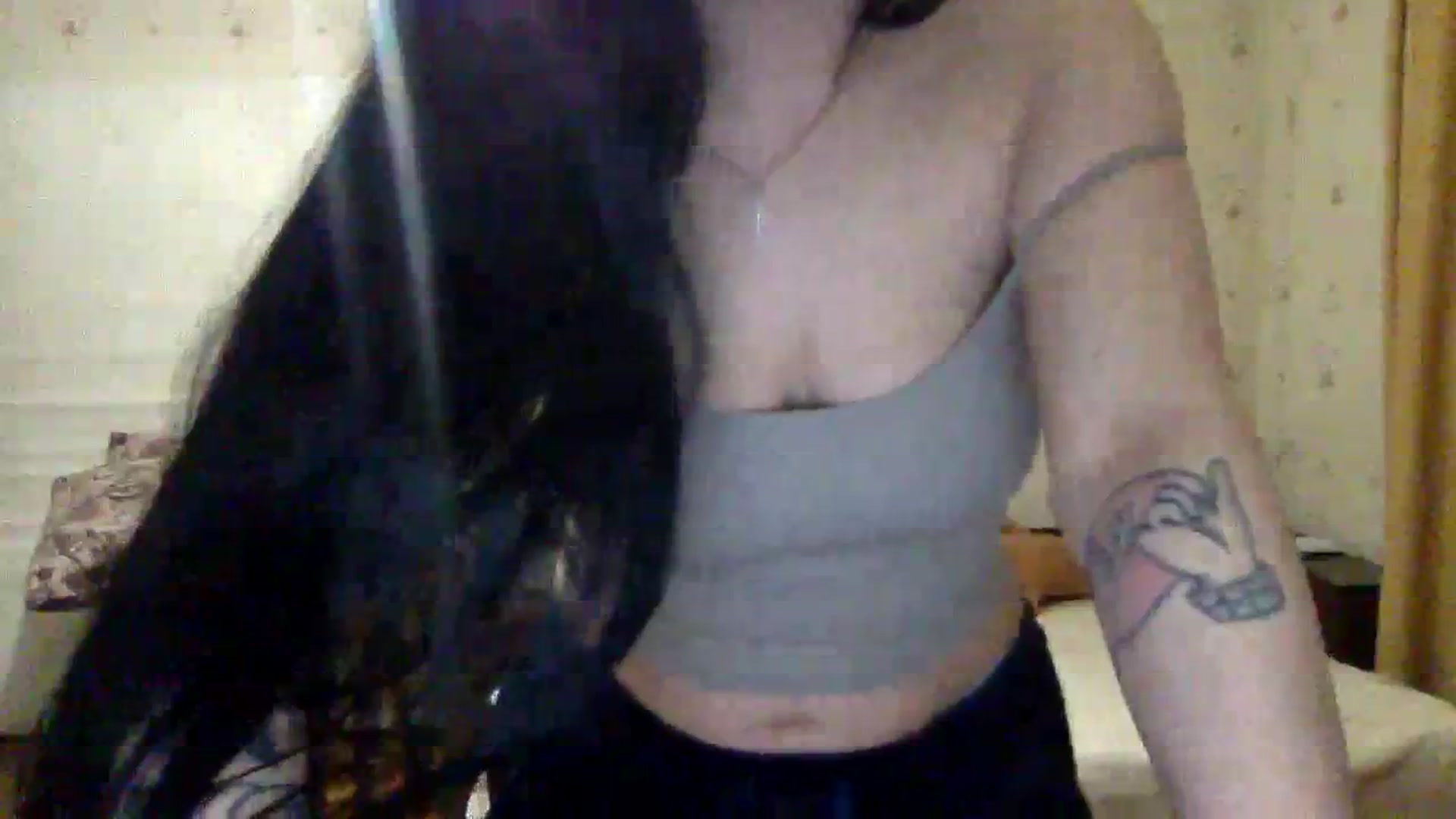 Gallery image thumbnail from CherryEvve's myfreecams stream on, 01/24/2024, 15:34 image 18 of 20