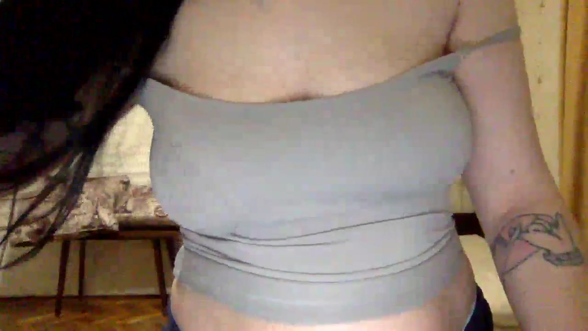 Gallery image thumbnail from CherryEvve's myfreecams stream on, 01/24/2024, 15:34 image 19 of 20