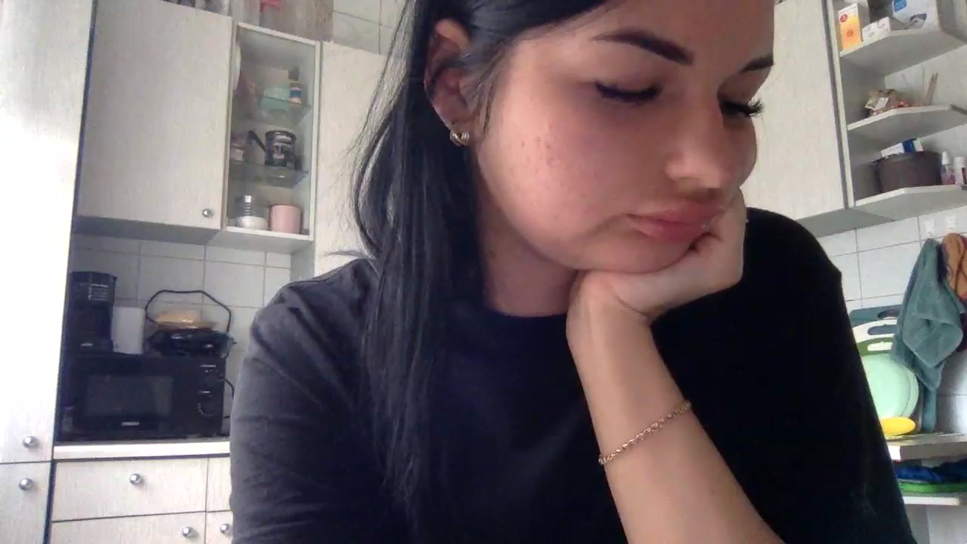 Gallery image thumbnail from CherryEvve's myfreecams stream on, 05/21/2024, 11:09 image 4 of 20