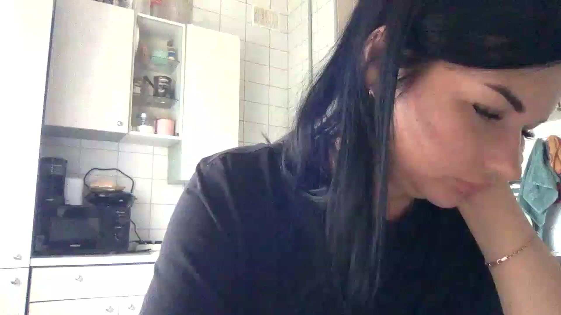 Gallery image thumbnail from CherryEvve's myfreecams stream on, 05/21/2024, 11:09 image 13 of 20