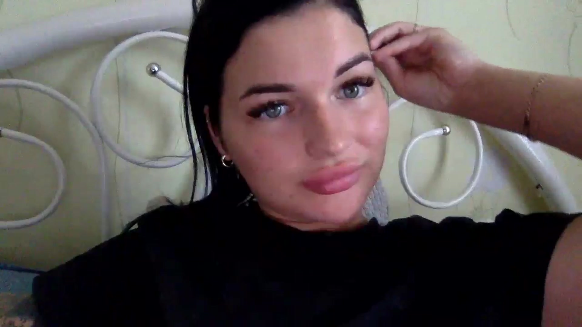 Gallery image thumbnail from CherryEvve's myfreecams stream on, 05/21/2024, 13:38 image 14 of 20