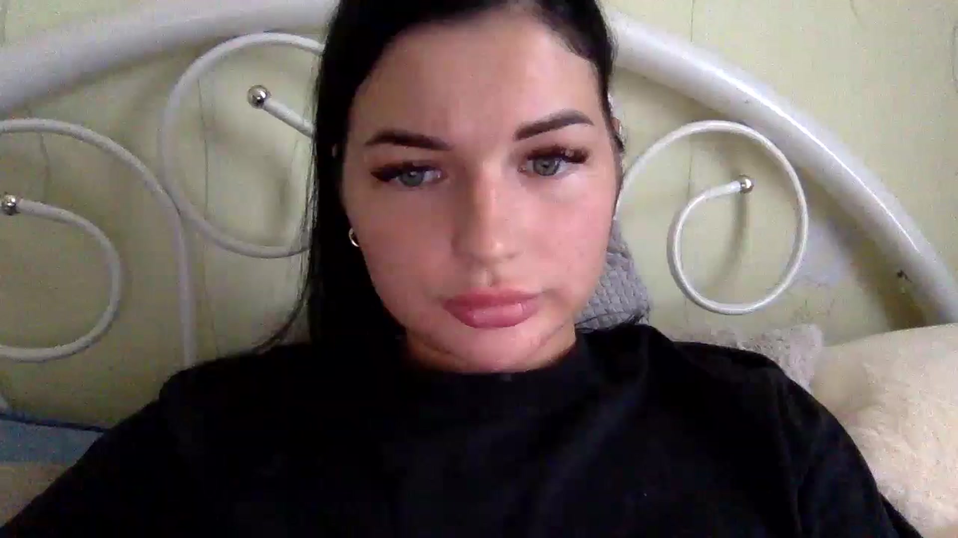 Gallery image thumbnail from CherryEvve's myfreecams stream on, 05/21/2024, 13:38 image 15 of 20
