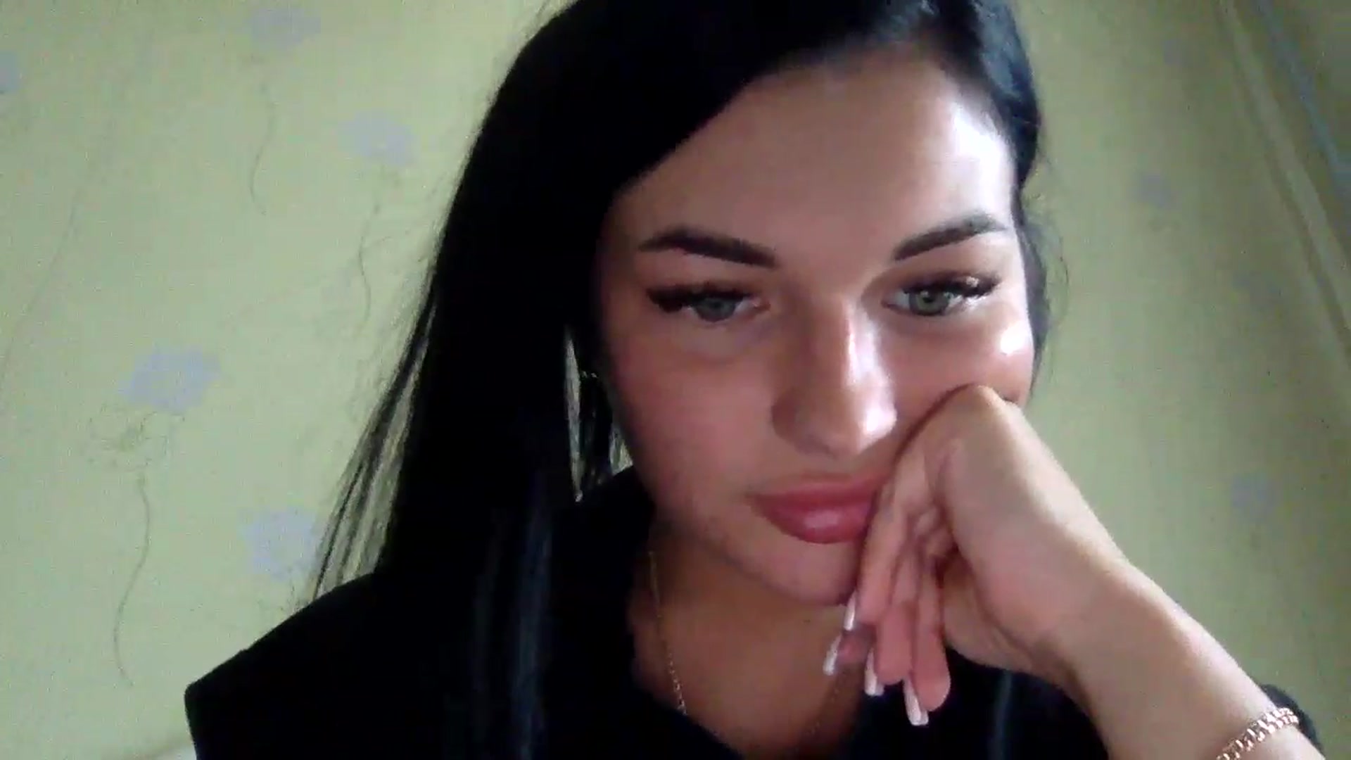 Gallery image thumbnail from CherryEvve's myfreecams stream on, 05/21/2024, 13:38 image 13 of 20