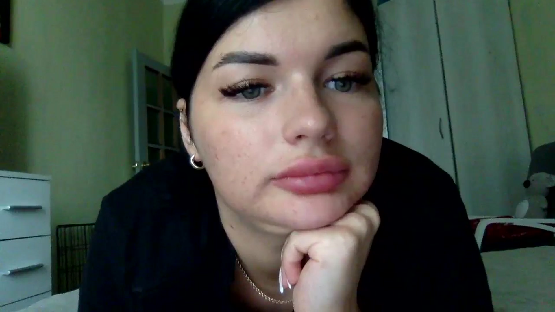 Gallery image thumbnail from CherryEvve's myfreecams stream on, 05/27/2024, 16:33 image 9 of 20