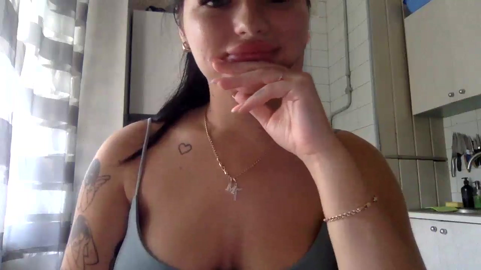 Gallery image thumbnail from CherryEvve's myfreecams stream on, 07/10/2024, 11:47 image 12 of 20