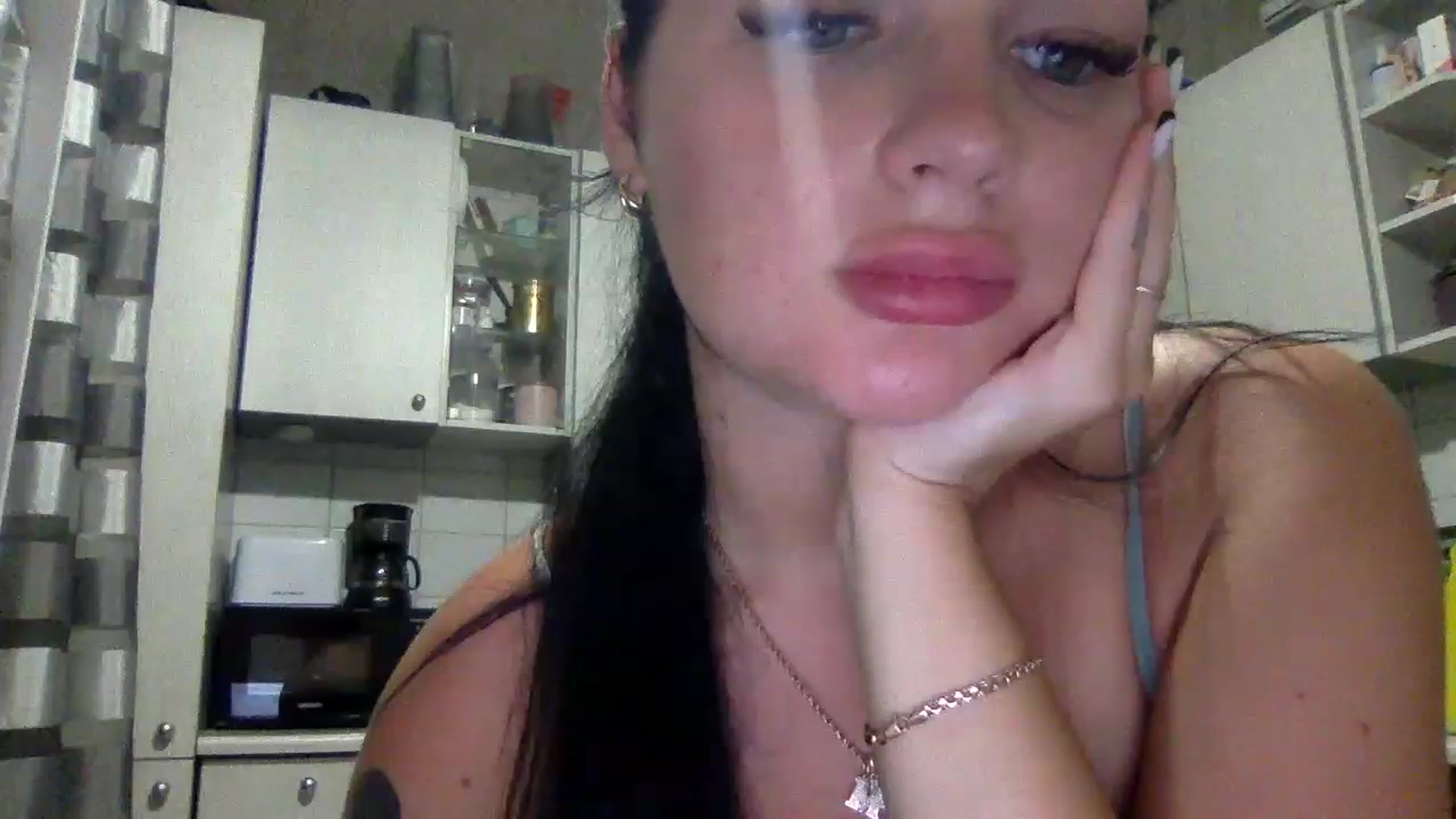 Gallery image thumbnail from CherryEvve's myfreecams stream on, 07/13/2024, 21:39 image 7 of 20