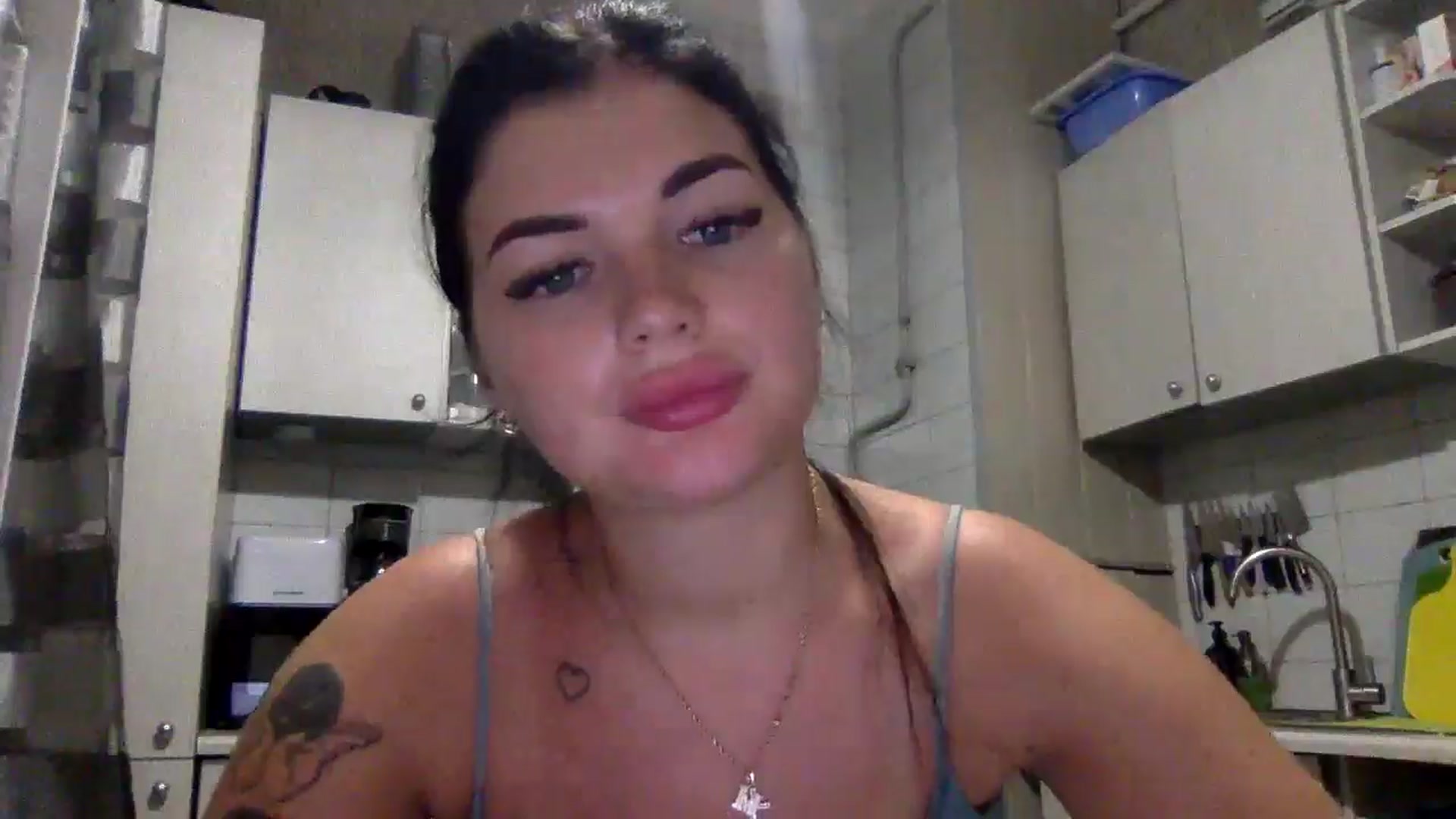 Gallery image thumbnail from CherryEvve's myfreecams stream on, 07/13/2024, 21:39 image 16 of 20