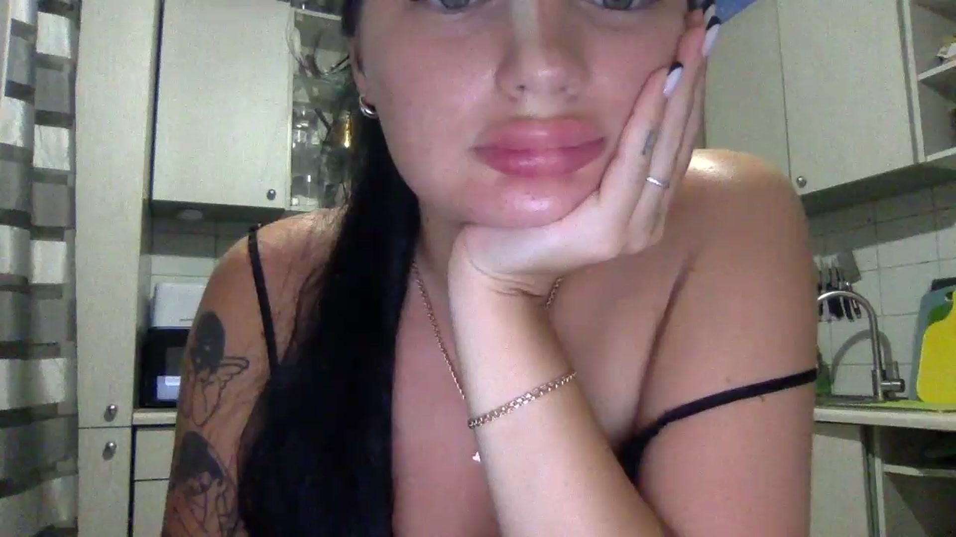 Gallery image thumbnail from CherryEvve's myfreecams stream on, 07/13/2024, 23:46 image 13 of 20