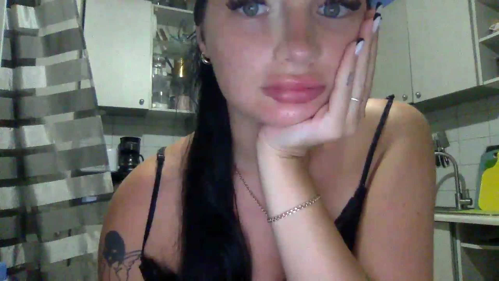 Gallery image thumbnail from CherryEvve's myfreecams stream on, 07/13/2024, 23:46 image 15 of 20