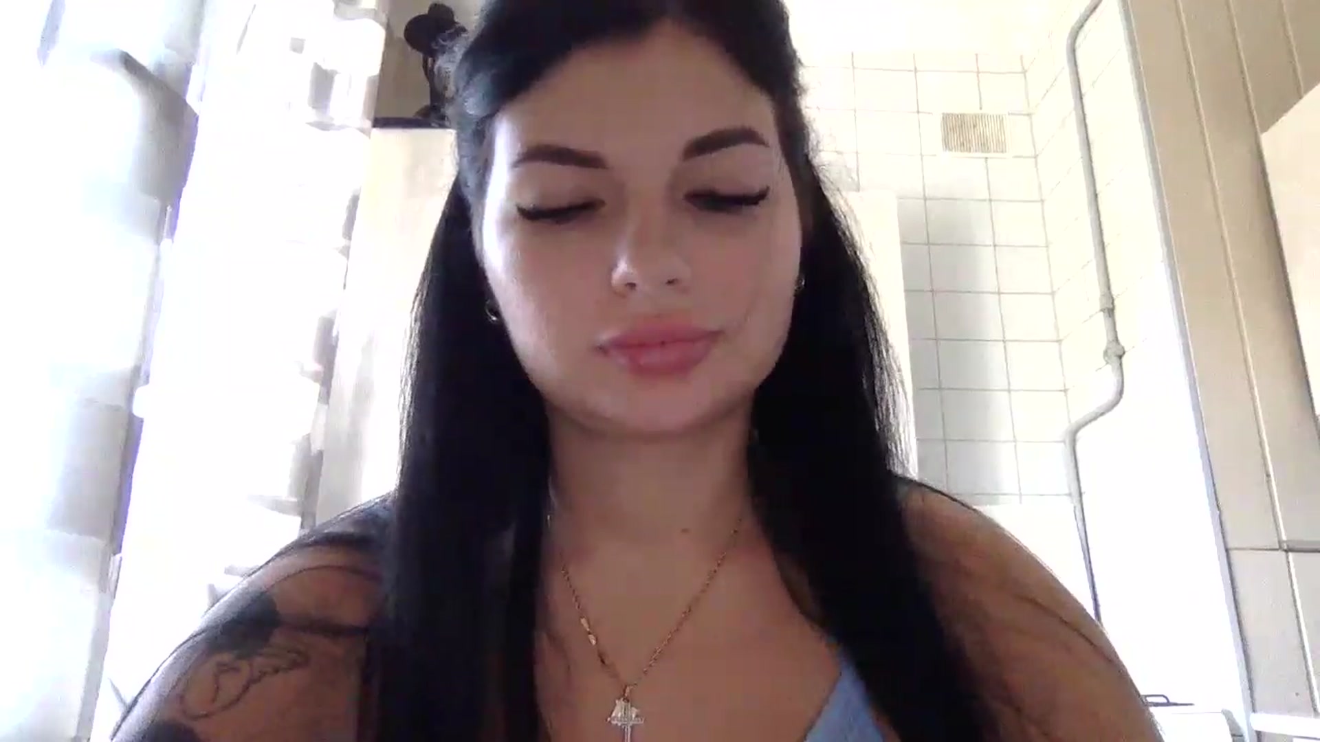 Gallery image thumbnail from CherryEvve's myfreecams stream on, 07/20/2024, 11:45 image 18 of 20