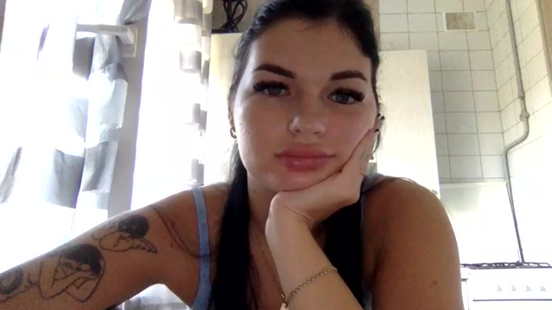Gallery image thumbnail from CherryEvve's myfreecams stream on, 07/21/2024, 13:39 image 18 of 20