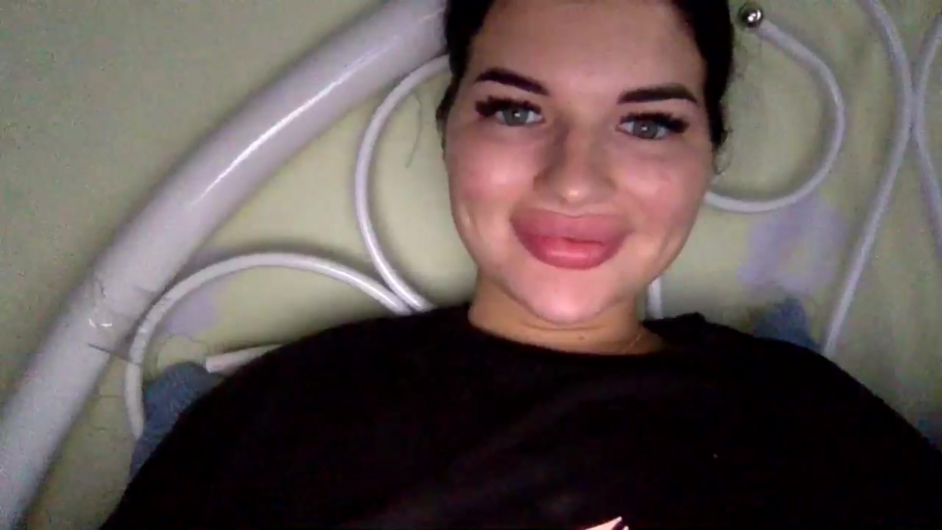 Gallery image thumbnail from CherryEvve's myfreecams stream on, 08/03/2024, 13:51 image 11 of 20