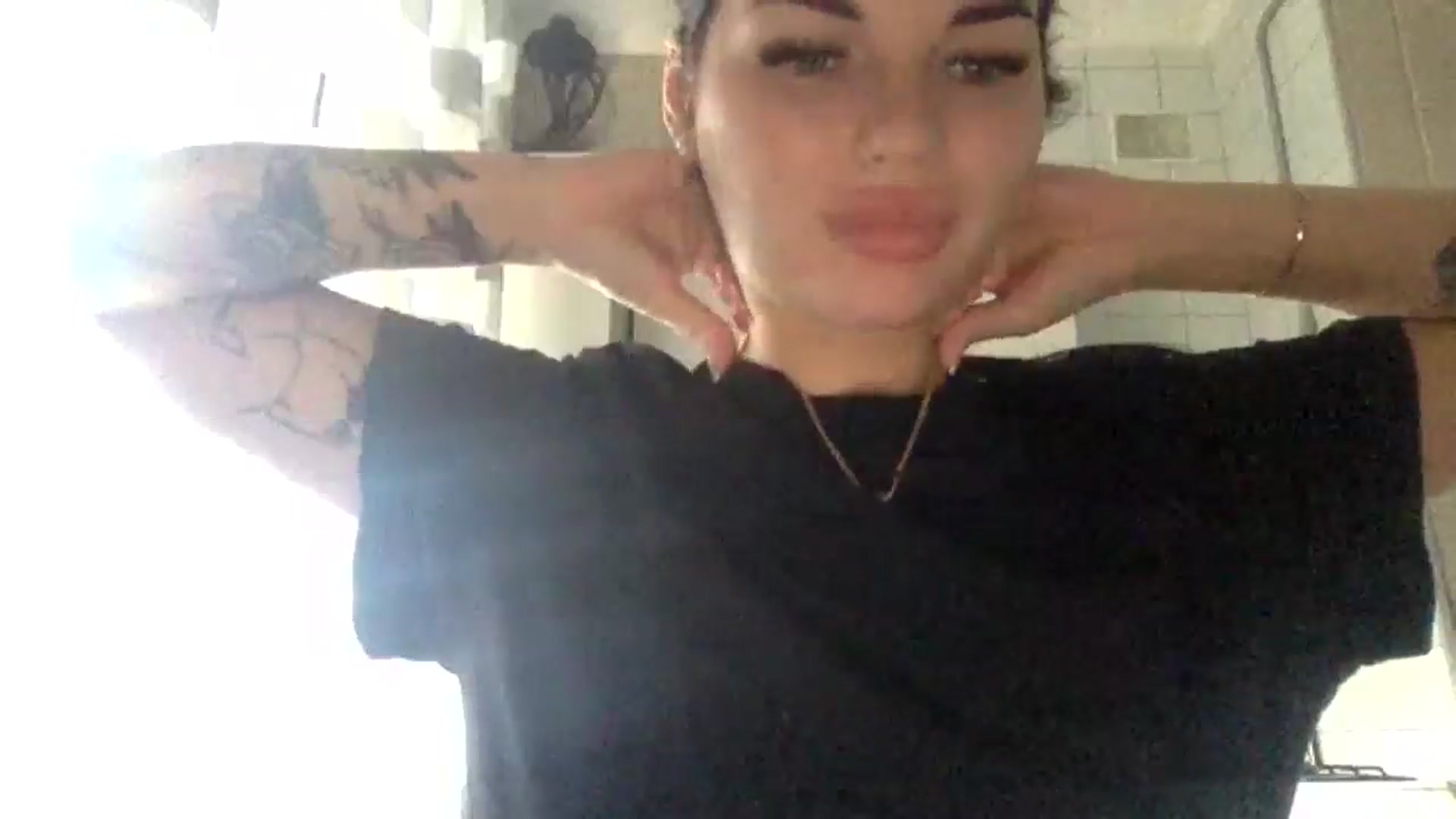 Gallery image thumbnail from CherryEvve's myfreecams stream on, 08/04/2024, 13:01 image 8 of 20