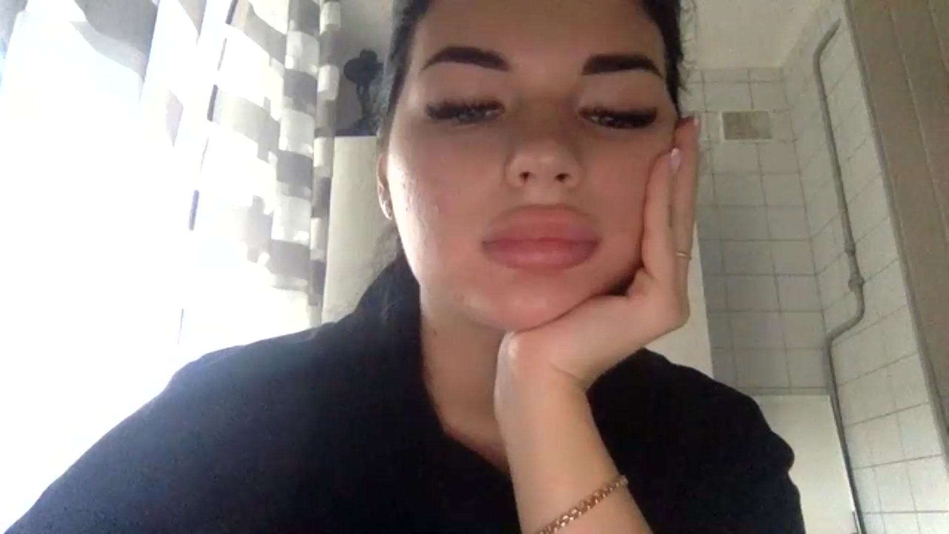 Gallery image thumbnail from CherryEvve's myfreecams stream on, 08/04/2024, 13:01 image 11 of 20