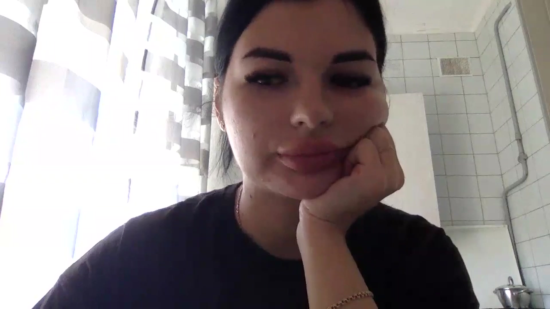 Gallery image thumbnail from CherryEvve's myfreecams stream on, 08/05/2024, 11:08 image 4 of 20