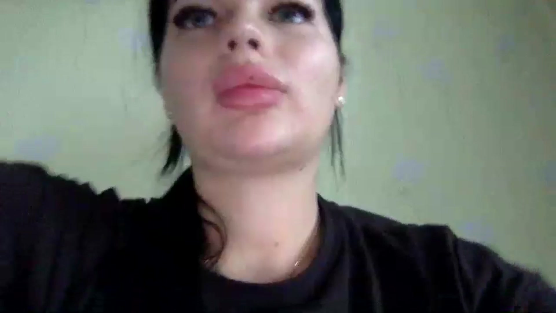 Gallery image thumbnail from CherryEvve's myfreecams stream on, 08/06/2024, 13:33 image 16 of 20