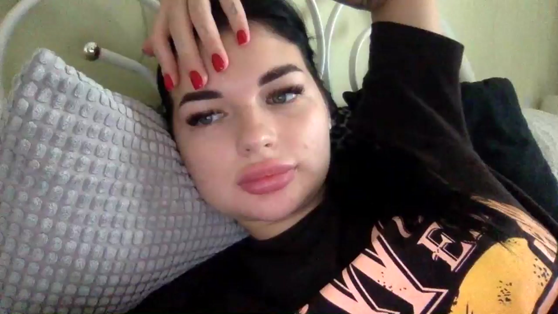 Gallery image thumbnail from CherryEvve's myfreecams stream on, 08/16/2024, 10:31 image 19 of 20