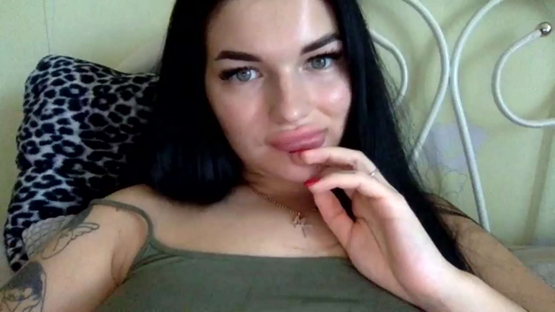 Gallery image thumbnail from CherryEvve's myfreecams stream on, 08/26/2024, 11:07 image 14 of 20