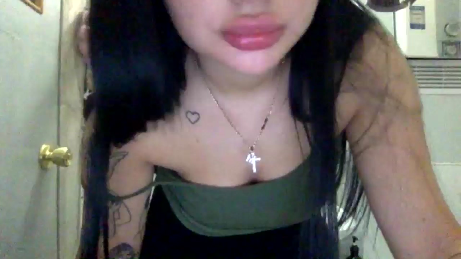 Gallery image thumbnail from CherryEvve's myfreecams stream on, 08/26/2024, 11:07 image 6 of 20