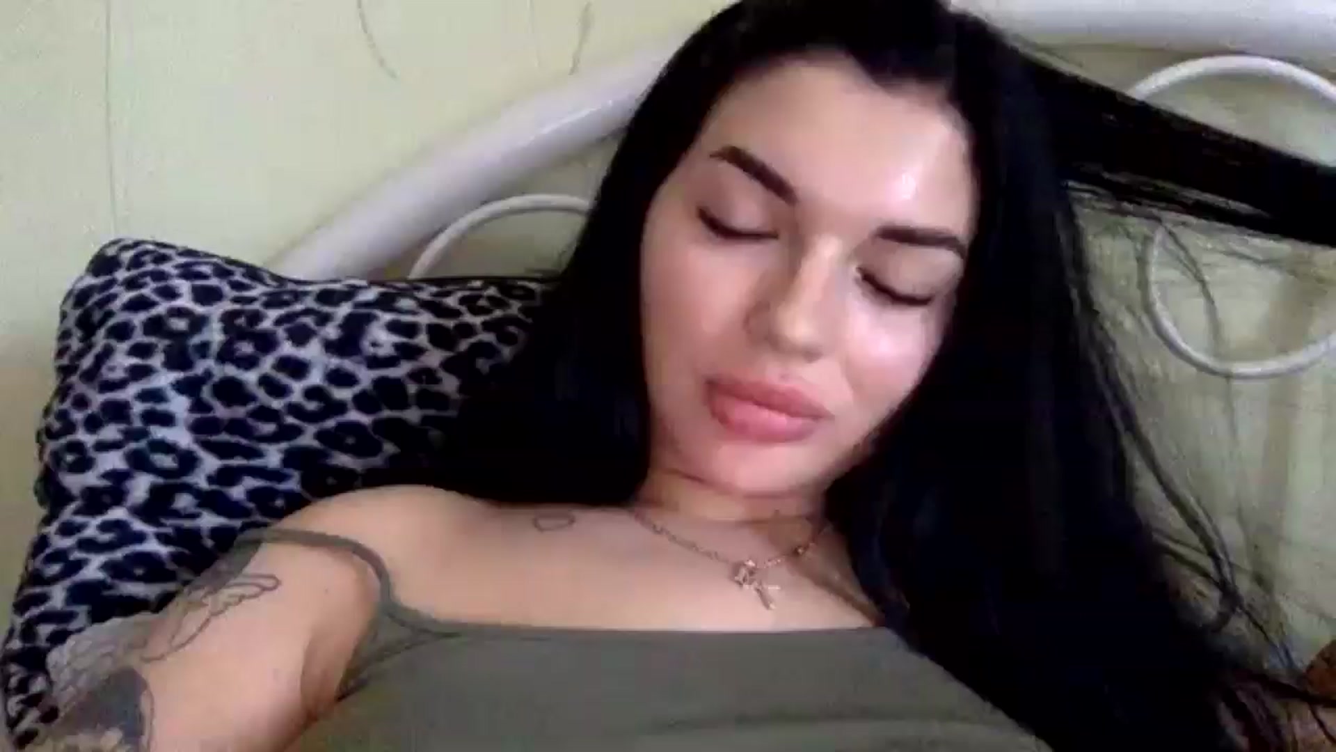 Gallery image thumbnail from CherryEvve's myfreecams stream on, 08/26/2024, 11:07 image 12 of 20