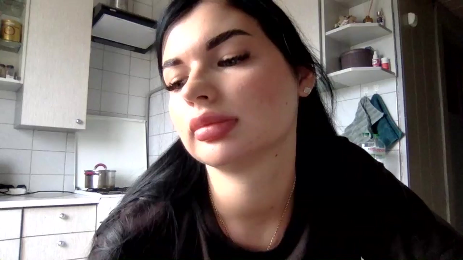 Gallery image thumbnail from CherryEvve's myfreecams stream on, 09/05/2024, 12:37 image 11 of 20