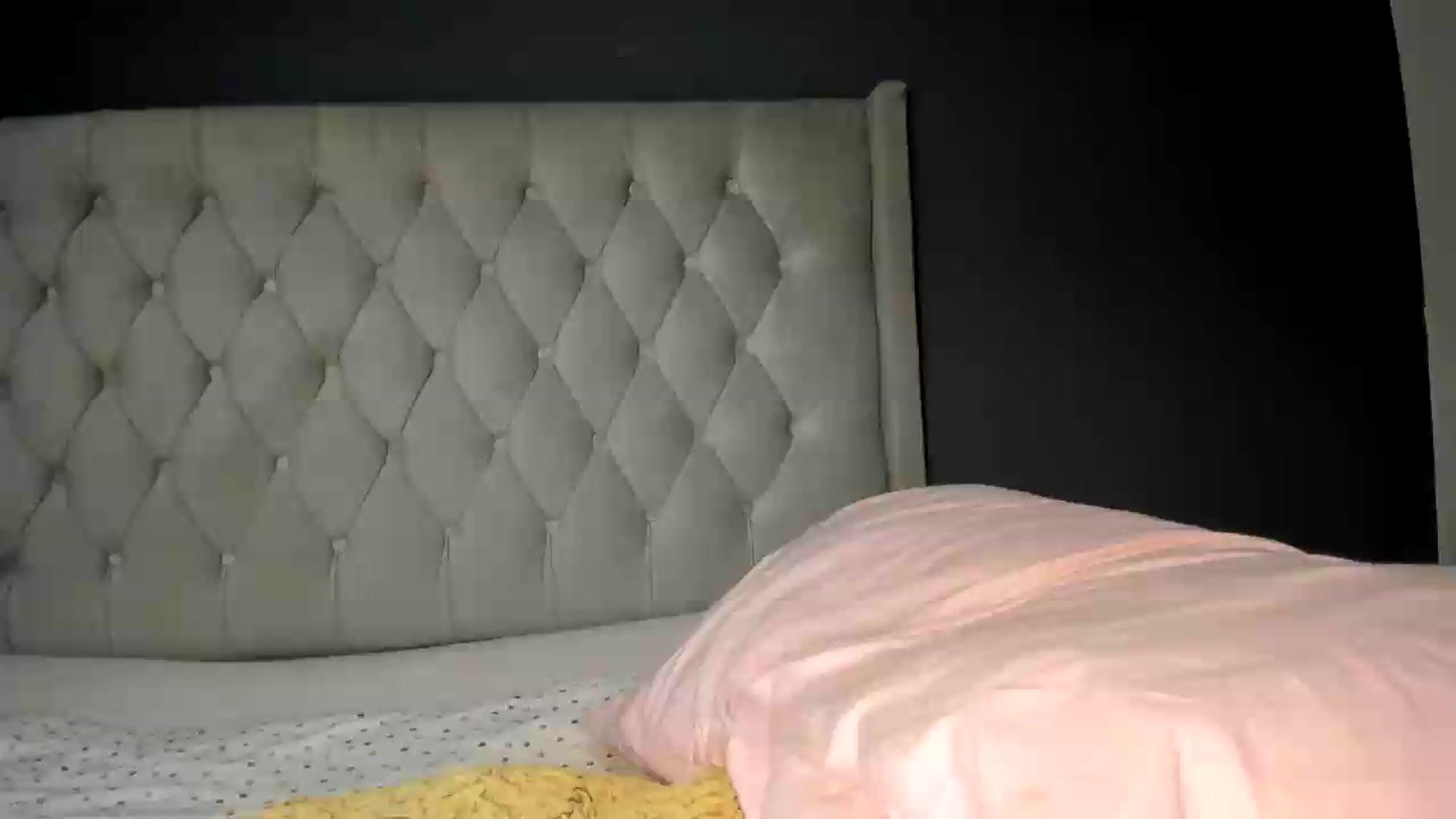 Gallery image thumbnail from CherryKiss18's myfreecams stream on, 05/18/2026, 01:53 image 10 of 20